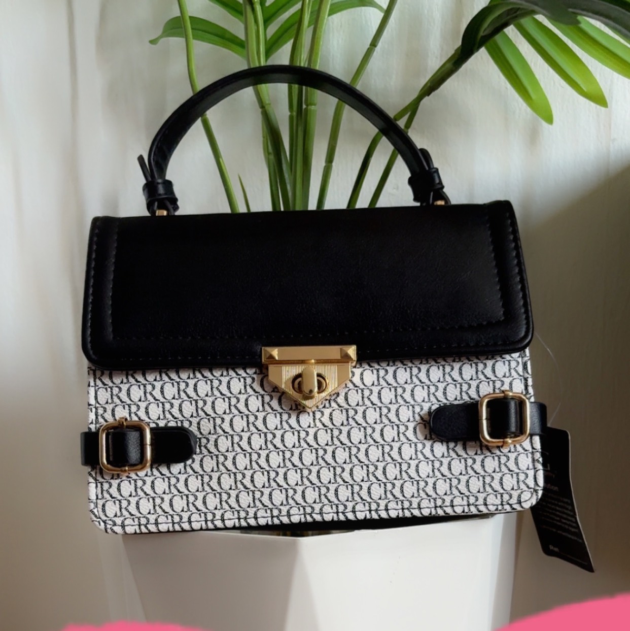 Accessoires sac vêtement chaussures 