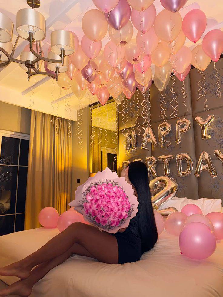 Décoration chambre, salon , anniversaire , gâteaux , bouquet, surprise , décoration 