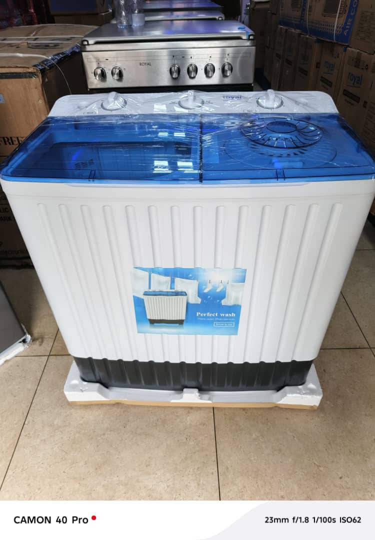 Machine à laver semi-automatiquement 