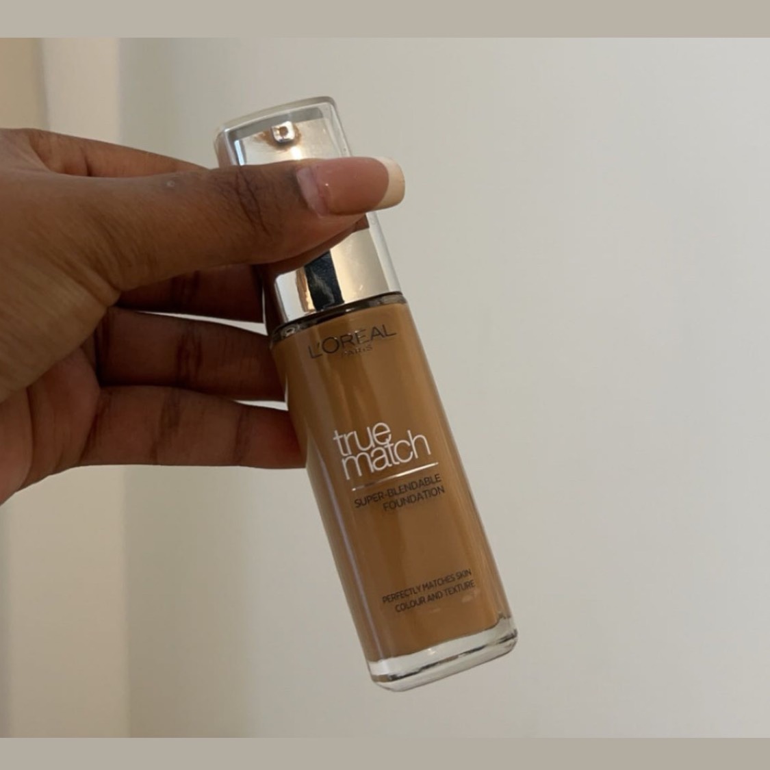 FONT DE TEINT LOREAL PARIS ACCORD PARFAIT  