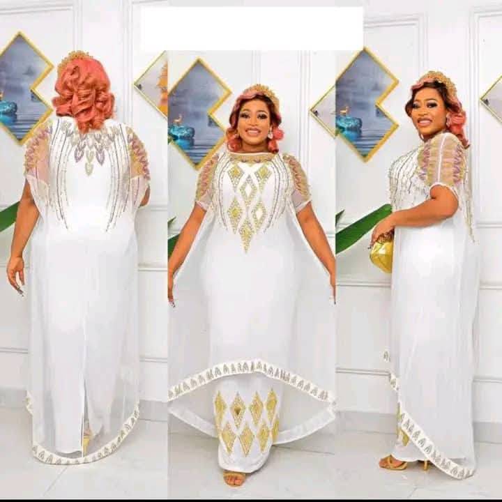 Super abaya avec un meilleur prix original en provenance de Dubaï 