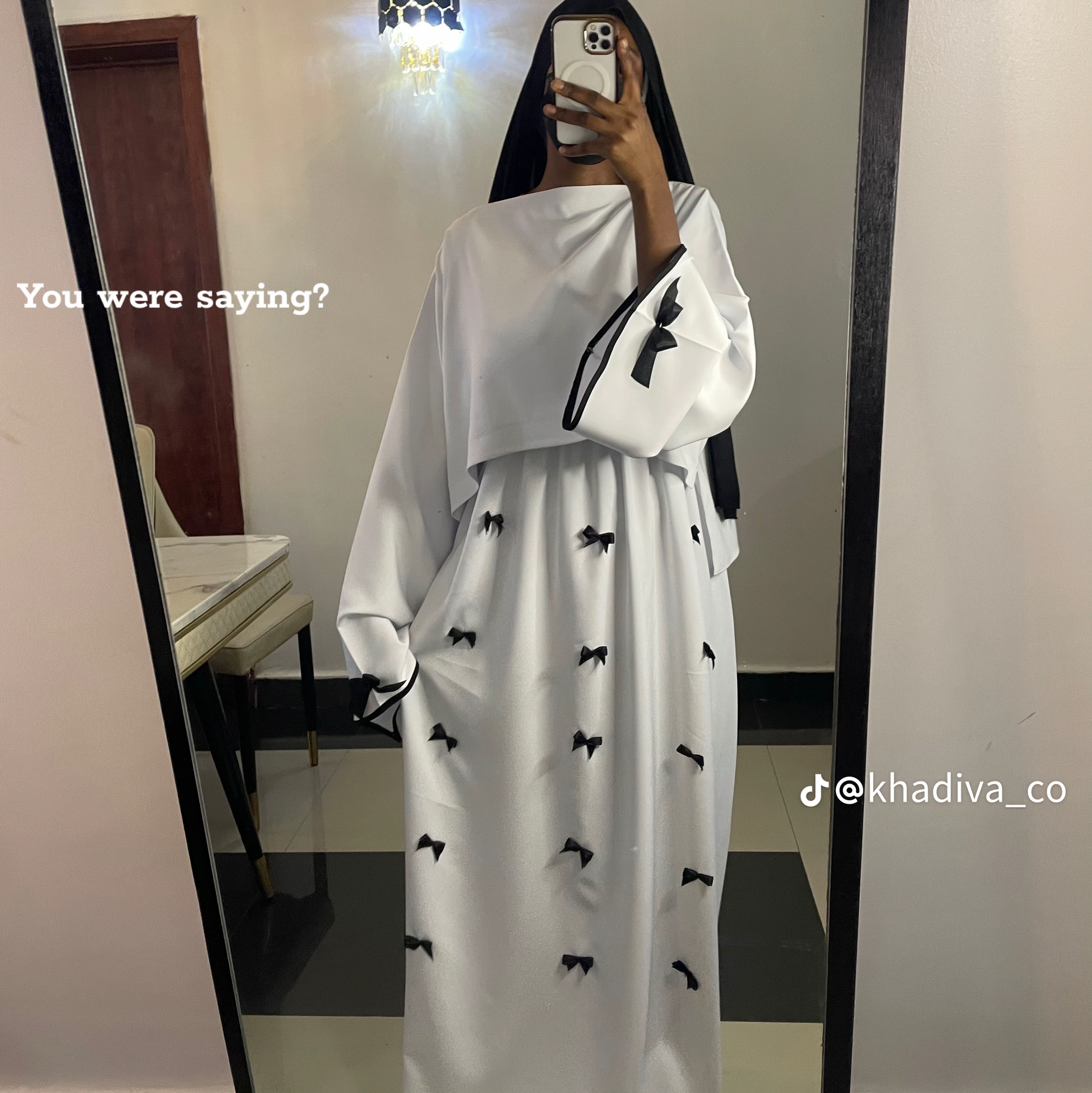 Ensemble jupe longue disponible sur place 